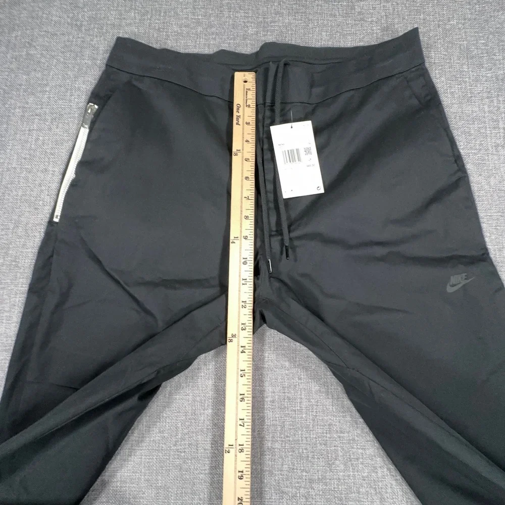 Nike Woven Unlined Cropped Sneaker Pants Mens 34 Black Drawstring DD7032 NEW